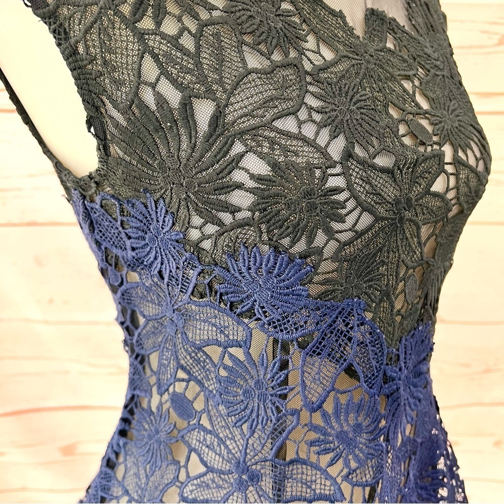 Anthropologie Deletta Guipure Lace Asymmetrical Ombre Sheer Peplum Blouse - Picture 9 of 11